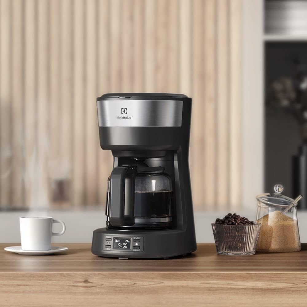 Cafeteira Eletrica Electrolux Programavel Com Timer 30 Xicaras Experience Ecm 25 - 127v